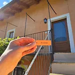 Cascina D'oltralpe 아파트
