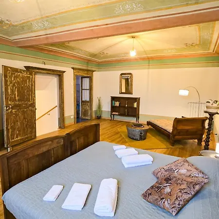 Cascina D'oltralpe شقة